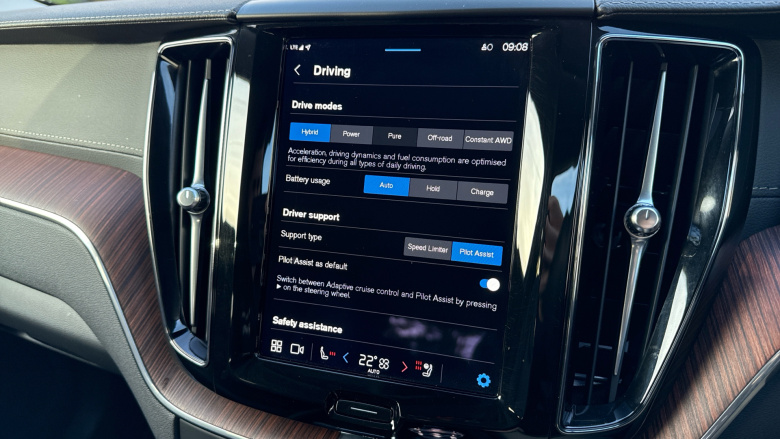 Volvo XC60 2.0 T8 [455] RC PHEV Ultimate Dark 5dr AWD Gtron Estate